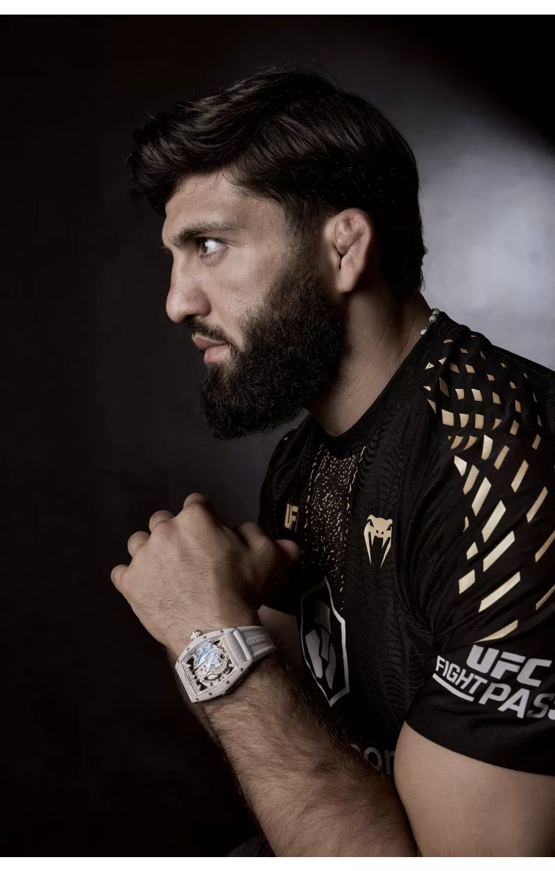 Arman with the watch 2